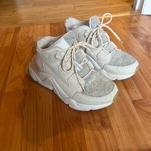 Sorel sneakers